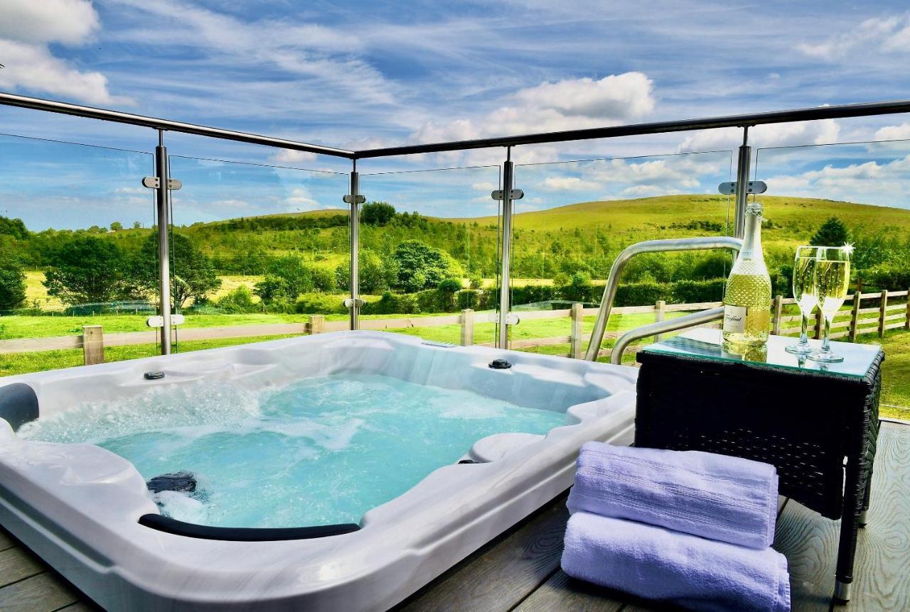 Arbennig Luxury Lodges Mold Buitenkant foto